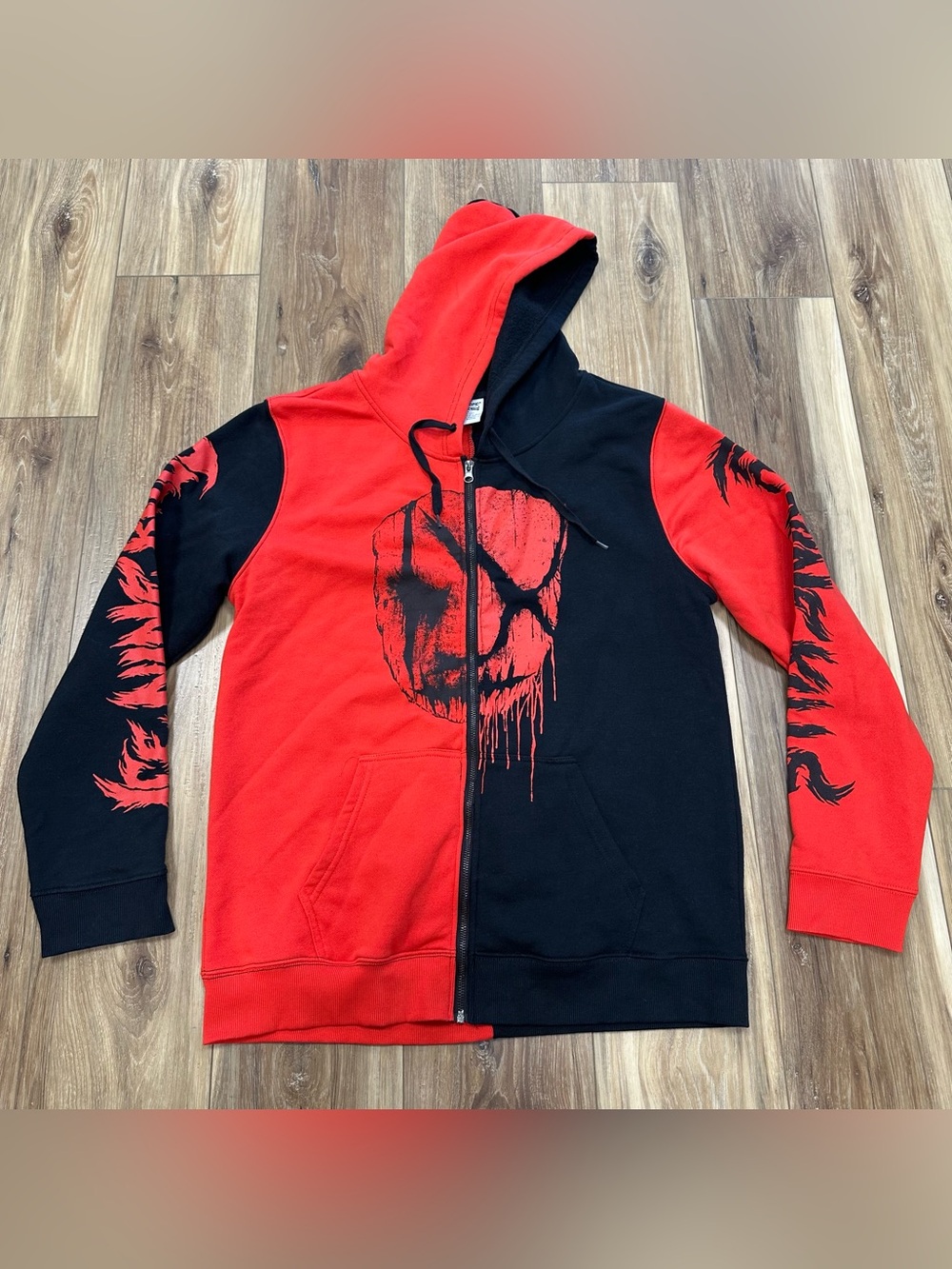 Hot Topic Ice Nine Kills Red & Black Split Mask Full Zip Hoodie, Large
